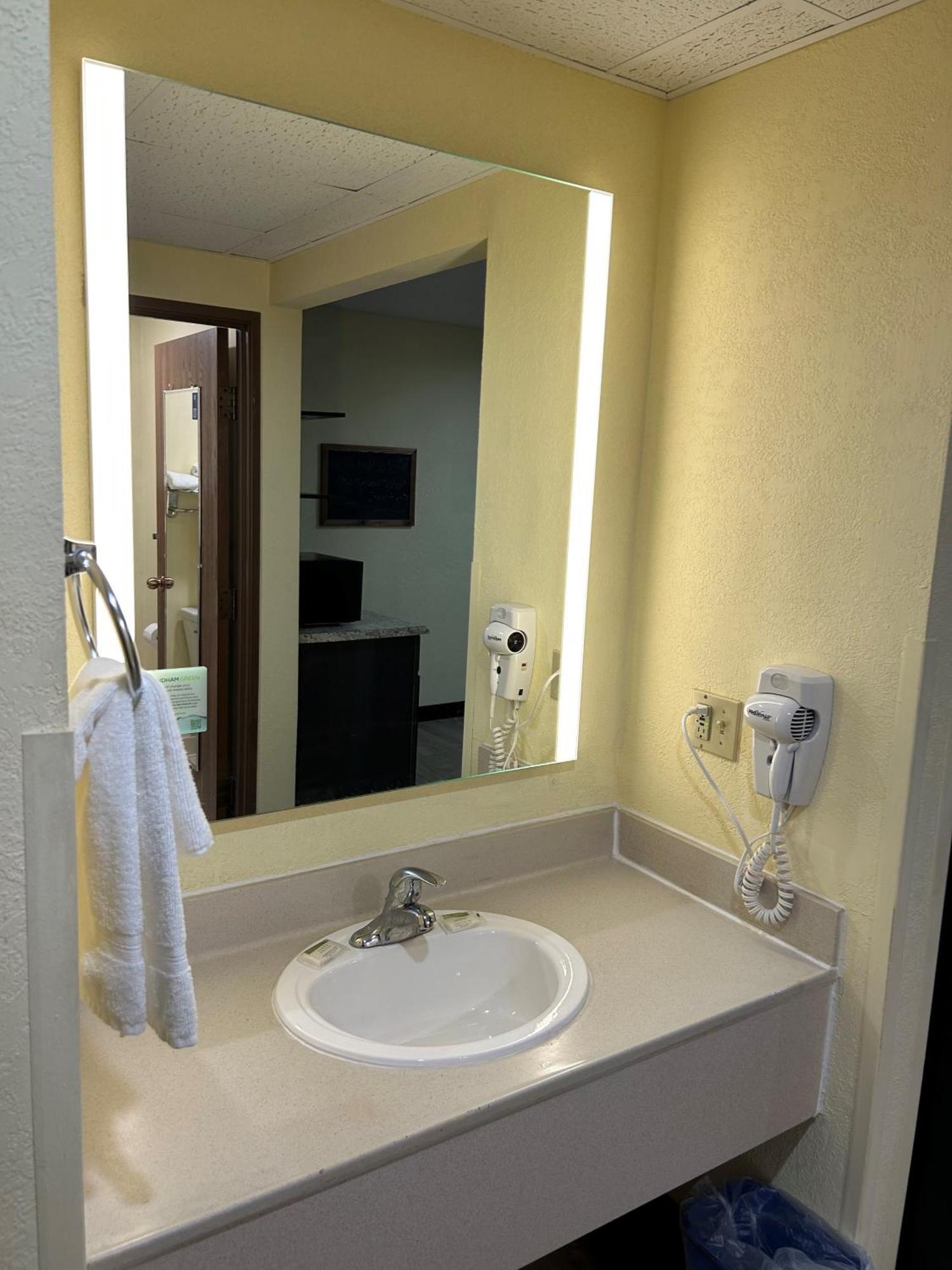 Super 8 By Wyndham Gettysburg Hotell Exteriör bild